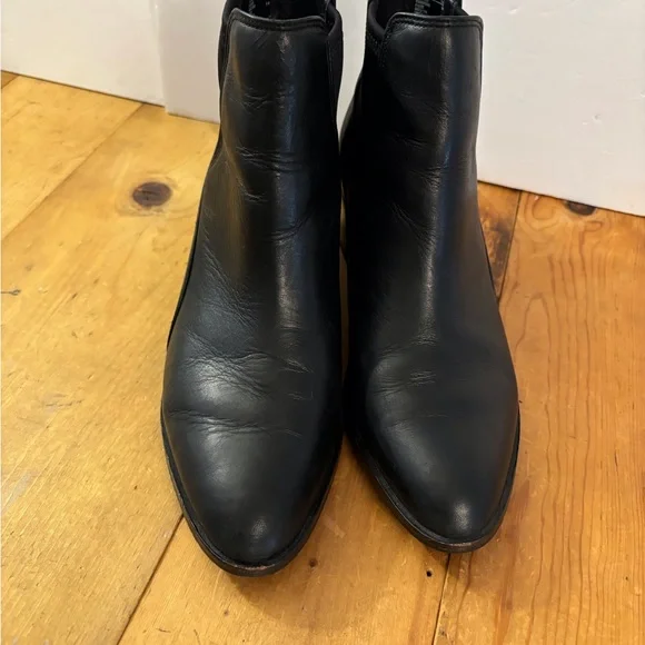 Clarks Ankle Charming Lola Women’s Booties Boots SZ 8 M, Black Leather Pointed - Picture 9 of 15